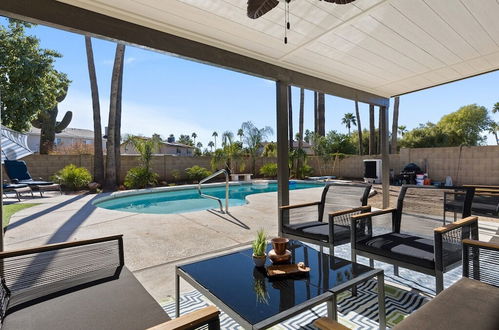 Photo 14 - Modern and Stylish Remodeled 4 Bdrm w/ HTD Pool