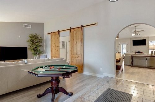 Photo 31 - Modern and Stylish Remodeled 4 Bdrm w/ HTD Pool