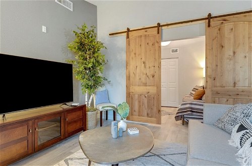 Photo 19 - Modern and Stylish Remodeled 4 Bdrm w/ HTD Pool