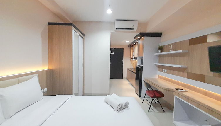 Photo 1 - Elegant And Comfortable Studio Patraland Amarta Apartment