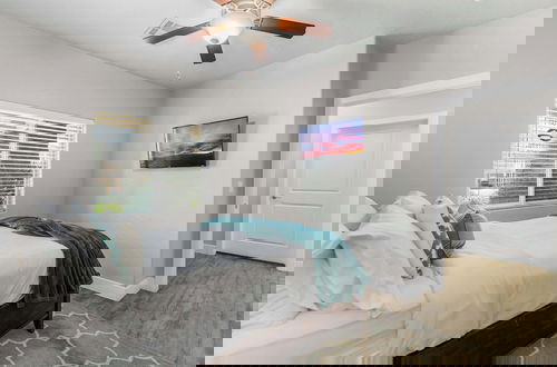 Photo 6 - Walking on Sunshine Ground Level