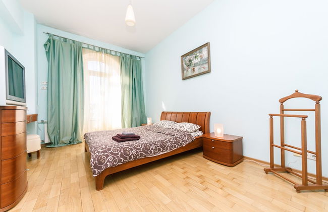 Apartments Kreshchatik 27-28 - Photo 1