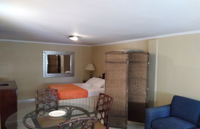 Maria Mulata Apartments - Photo 25