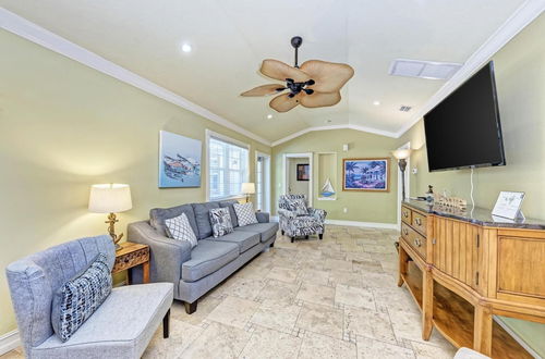 Photo 5 - Anna Maria Island Surfside Bungalow