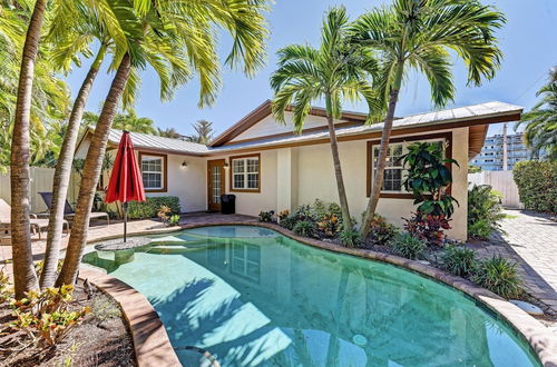 Photo 33 - Anna Maria Island Surfside Bungalow