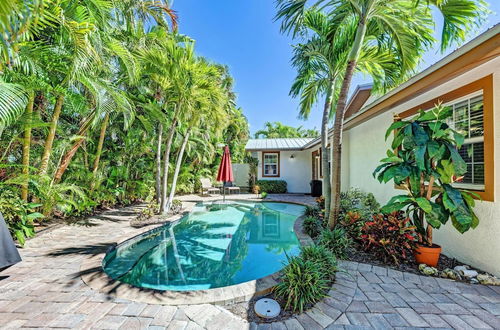 Photo 4 - Anna Maria Island Surfside Bungalow