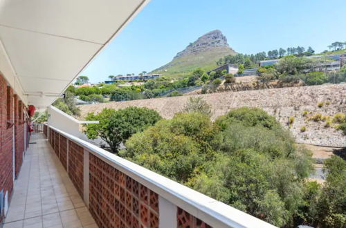 Photo 13 - Newly Renovated Studio Apartment in Cape Town