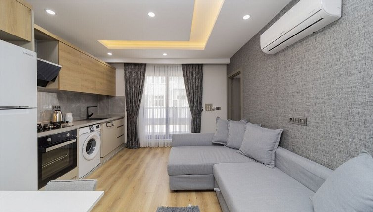 Photo 1 - Chic Flat With Central Location in Muratpasa