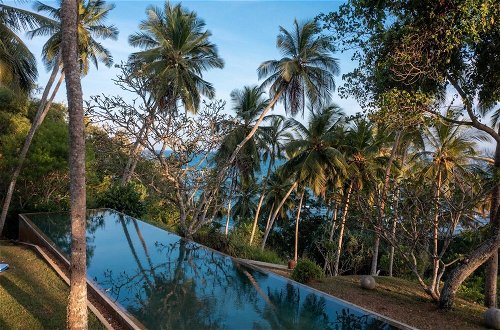 Foto 23 - Sustainably Designed Villa Overlooking Indian Ocean
