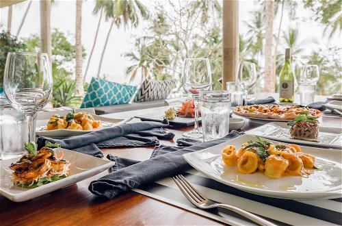 Foto 19 - Sustainably Designed Villa Overlooking Indian Ocean