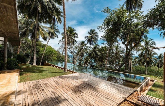 Sustainably Designed Villa Overlooking Indian Ocean - Foto 27