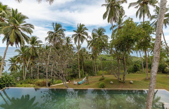 Sustainably Designed Villa Overlooking Indian Ocean - Foto 26