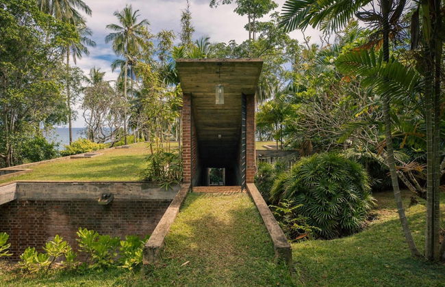 Sustainably Designed Villa Overlooking Indian Ocean - Foto 28