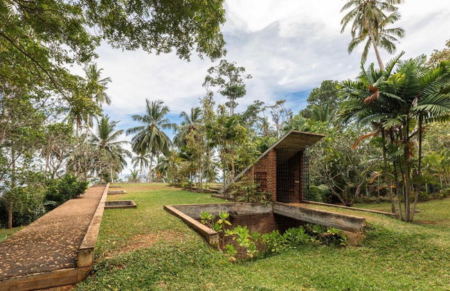 Sustainably Designed Villa Overlooking Indian Ocean - Foto 32
