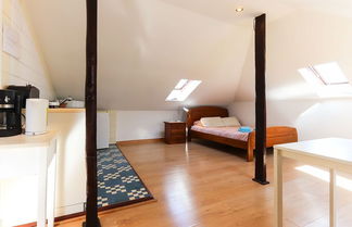 Photo 3 - Sunny Attict Loft by Homing