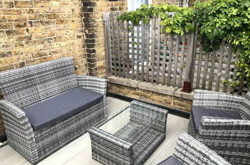 Foto 12 - Stylish 2 Bedroom Apartment in Fulham With a Garden Terrace