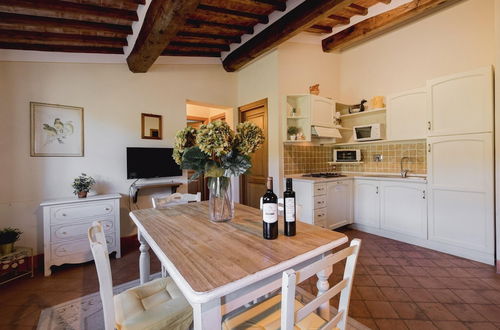 Photo 4 - Pietro Farmhouse Apartment in Wine Resort in Lucca