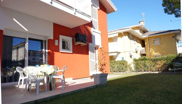 Photo 1 - Flat With a Private Garden Next to the sea
