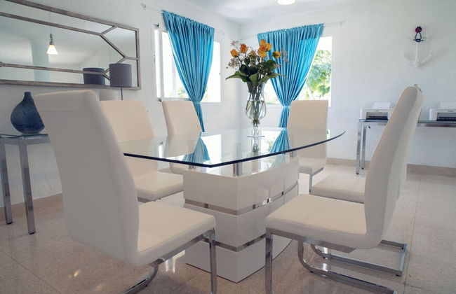 V Royal Luxury Villas - Foto 25