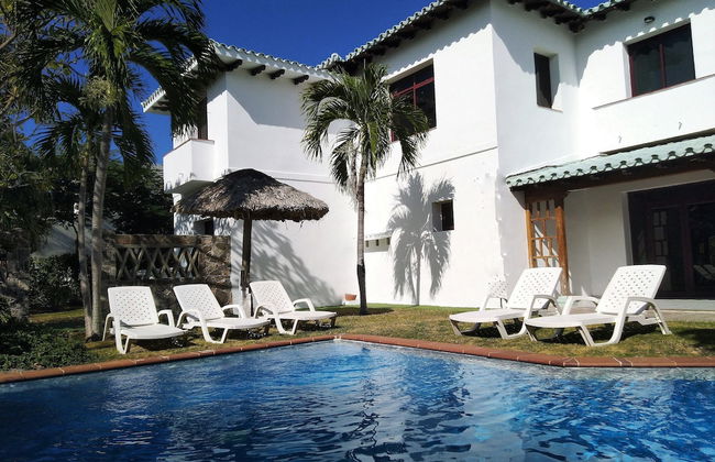 V Royal Luxury Villas - Foto 29