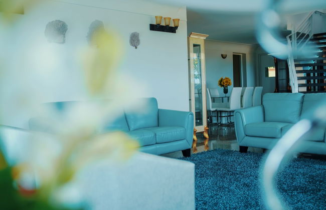 V Royal Luxury Villas - Foto 38