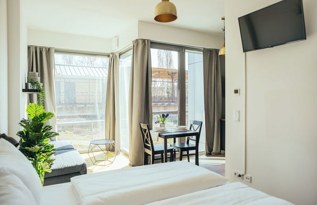The Rix Studios & Suites - Photo 7