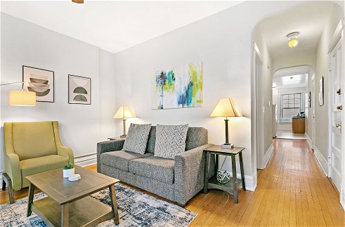 Photo 13 - 2BR Real Comfy Apt in Wrigleyville