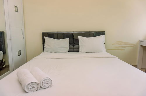 Photo 1 - Comfort And Simply Look Studio Room Apartment At B Residence