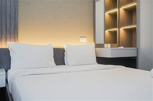 Photo 4 - Relaxing 2Br At Sky House Bsd Apartment