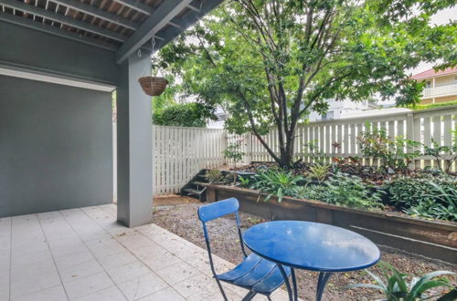 Photo 9 - Spacious Inner South Townhouse Apartment Near to the CBD