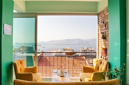 Photo 5 - Flat With Great View and Central Location in Konak
