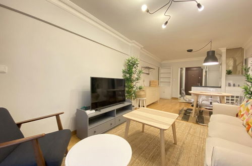 Photo 7 - Charming and Central Flat With Balcony in Beyoglu