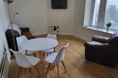 Photo 14 - Stunning 3-bed Apartment in Heart of Cardiff Bay