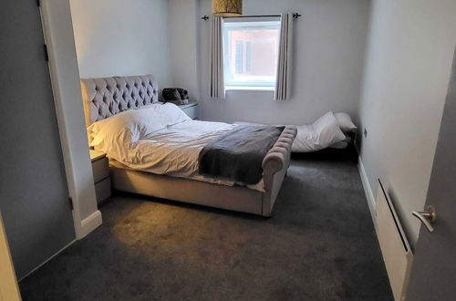 Photo 4 - Stunning 3-bed Apartment in Heart of Cardiff Bay