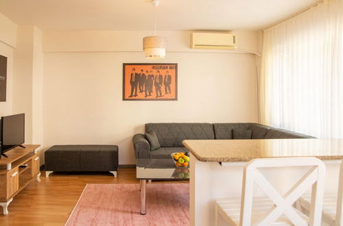 Photo 5 - Vibrant and Central Flat Near Kordon in Alsancak