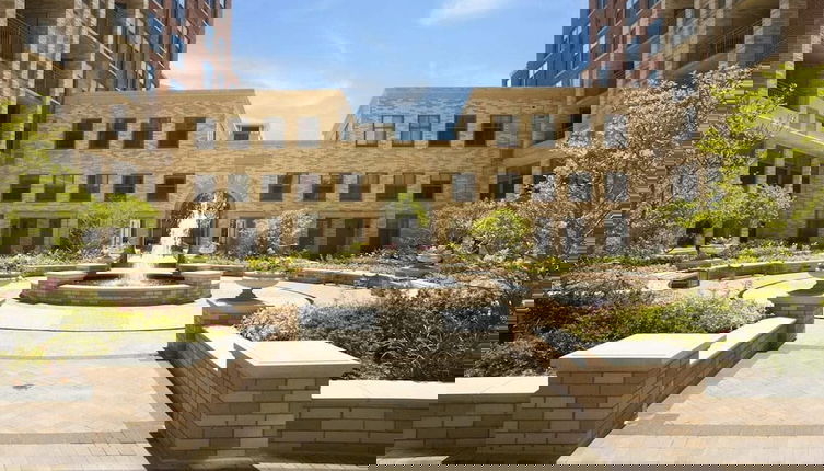 Foto 1 - Walkable Alexandria Apts