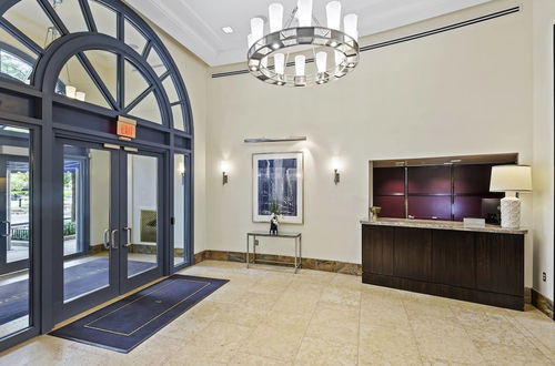 Photo 6 - Perfect Condo for business Pentagon City