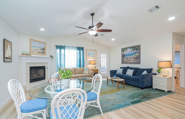 Renovated Home Near Beach and Shopping - Foto 1