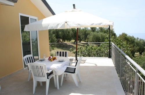 Foto 20 - Holiday House in Cilento With Pool and sea View