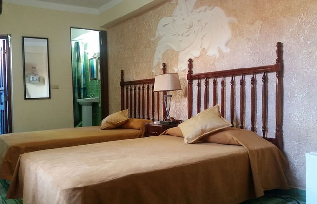 Hostal Karalyz - Foto 3