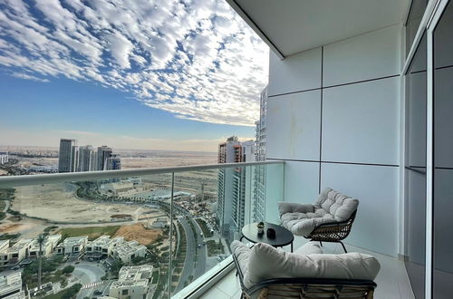 Foto 5 - Damac Hills Studio with City View