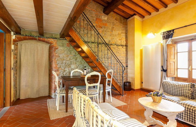 Lovely Farmhouse in Pian di Sco With Barbecue - Foto 17