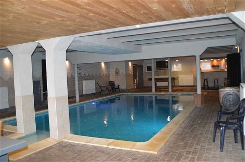 Foto 15 - Vacation Home in Verviers With Private Indoor Pool