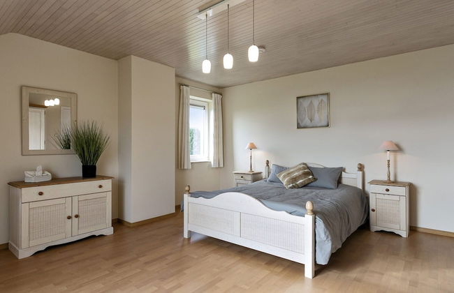 Pleasant Holiday Home With Recreation Room - Foto 6