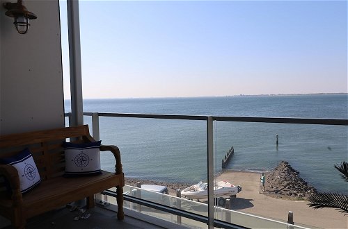 Foto 14 - Stylish Apartment With sea View