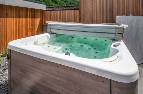 Photo 20 - Modern Holiday Home in Marchin With a Jacuzzi