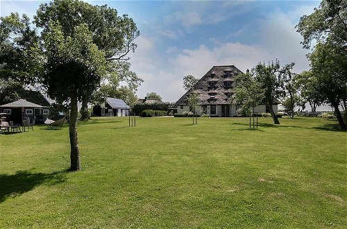 Foto 48 - Spacious and Sustainable Farmhouse in Heiloo With Large Garden