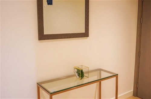 Photo 24 - Immaculate 2-bed Apartment in London