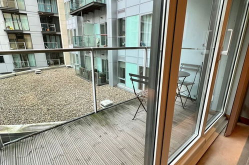 Photo 12 - Londwell - Luxury Chelsea Apartment With Balcony