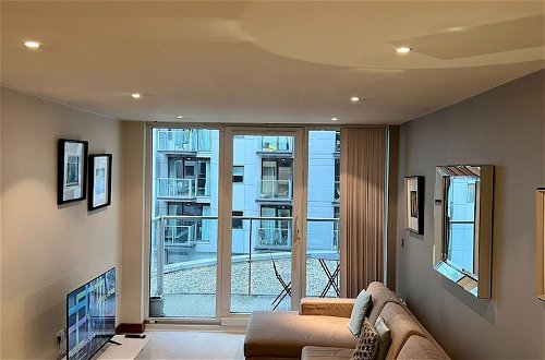 Photo 1 - Londwell - Luxury Chelsea Apartment With Balcony